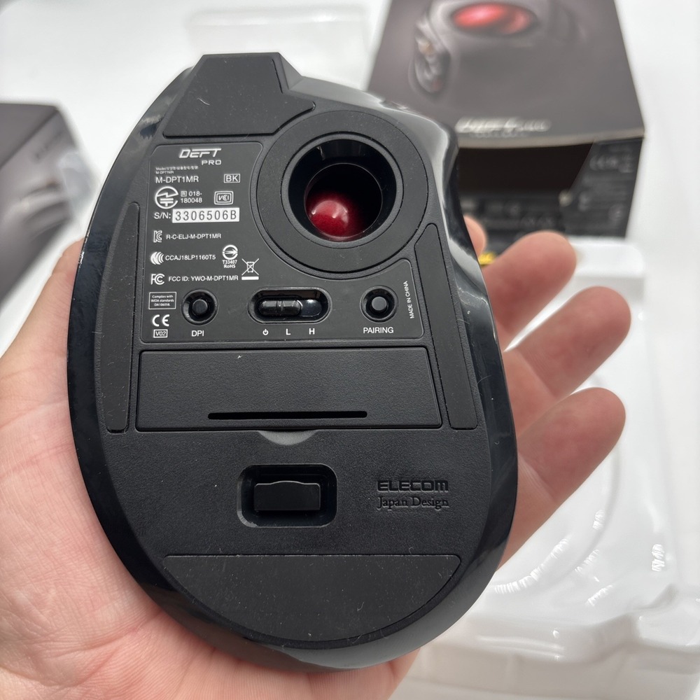 Elecom Deft Pro Trackball Mouse - Picture 6 of 9